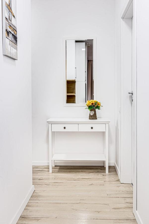 Ari Green Apartment Near Atrium Mall Arad Luaran gambar
